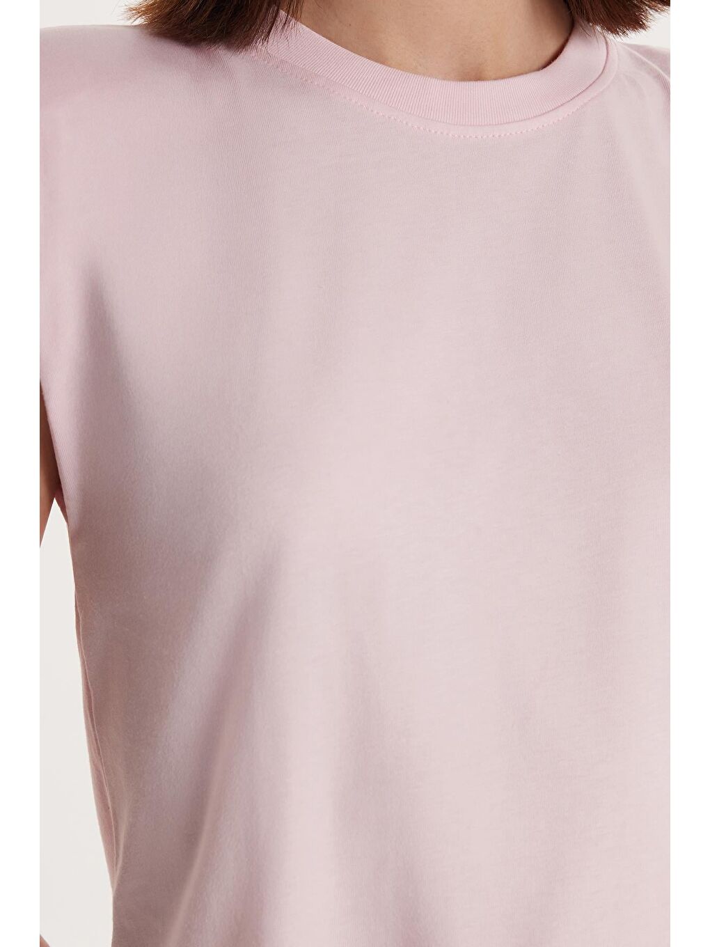 Kadın Relax Fit Rahat Kesim Sıfır Kol Bisiklet Yaka Pembe Tişört-2