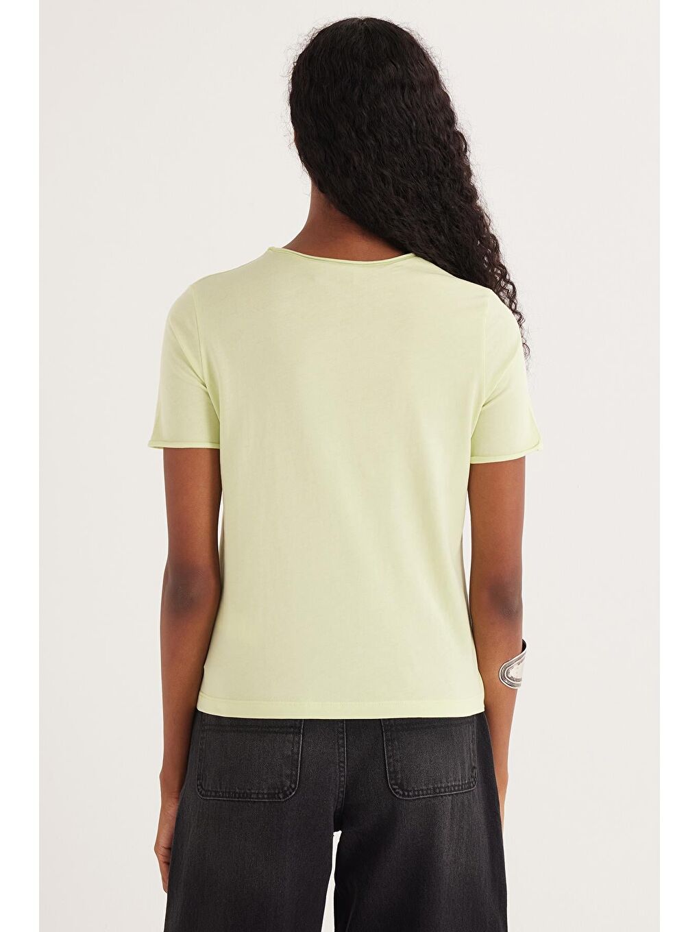 Kadın Slim Fit Dar Kesim %100 Pamuk Bisiklet Yaka Yeşil Tişört-6