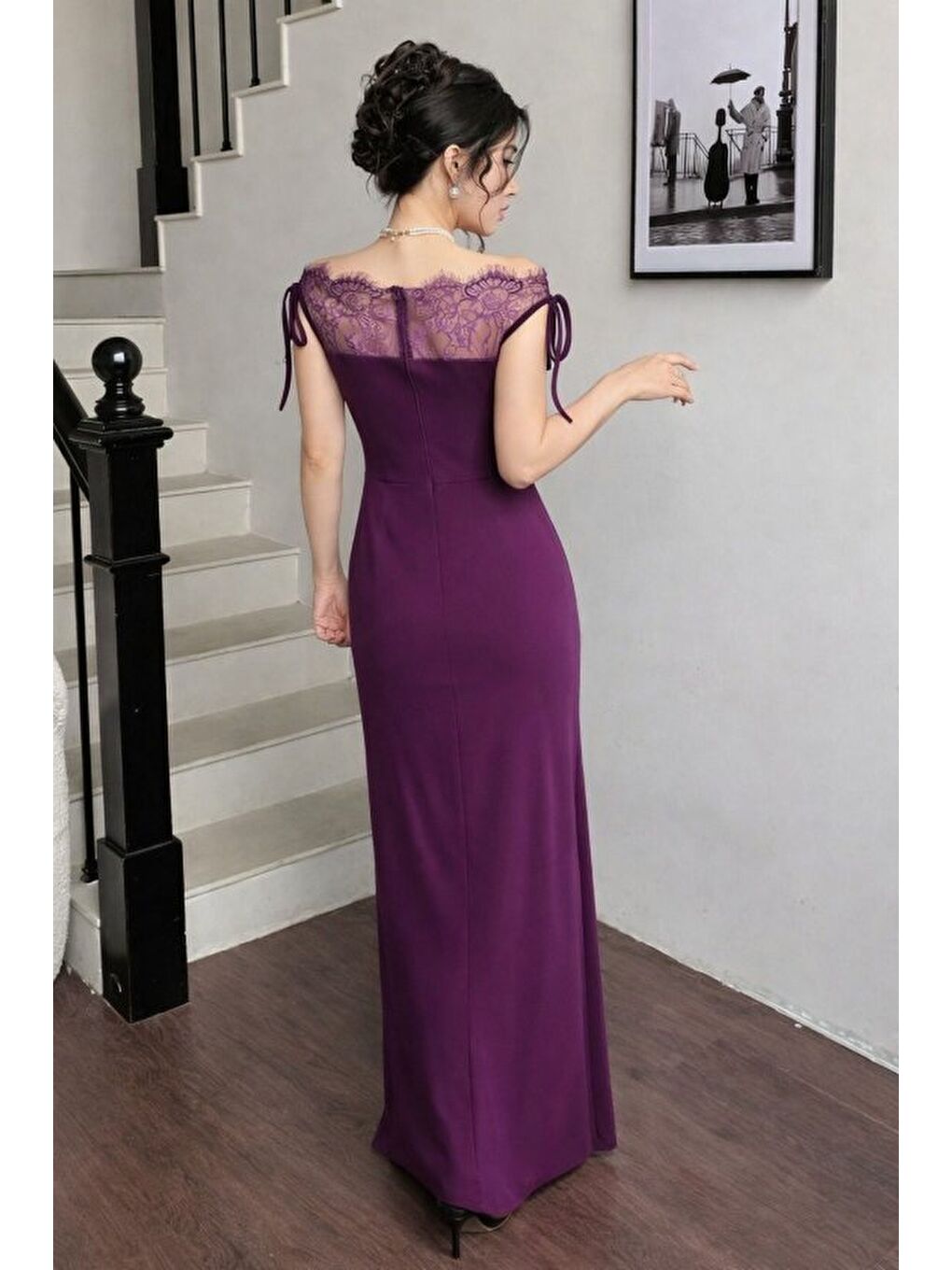 Mürdüm Kadın Göğüs Ve Yakası Dantel Detaylı Kayık Yaka Görünümlü Uzun Ithal Krep Elbise-1