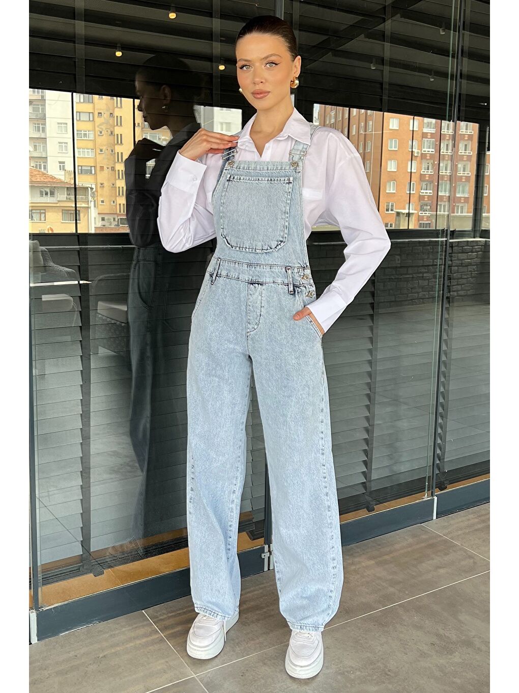 Mavi Cep Detaylı Kadın Jean Salopet Tulum