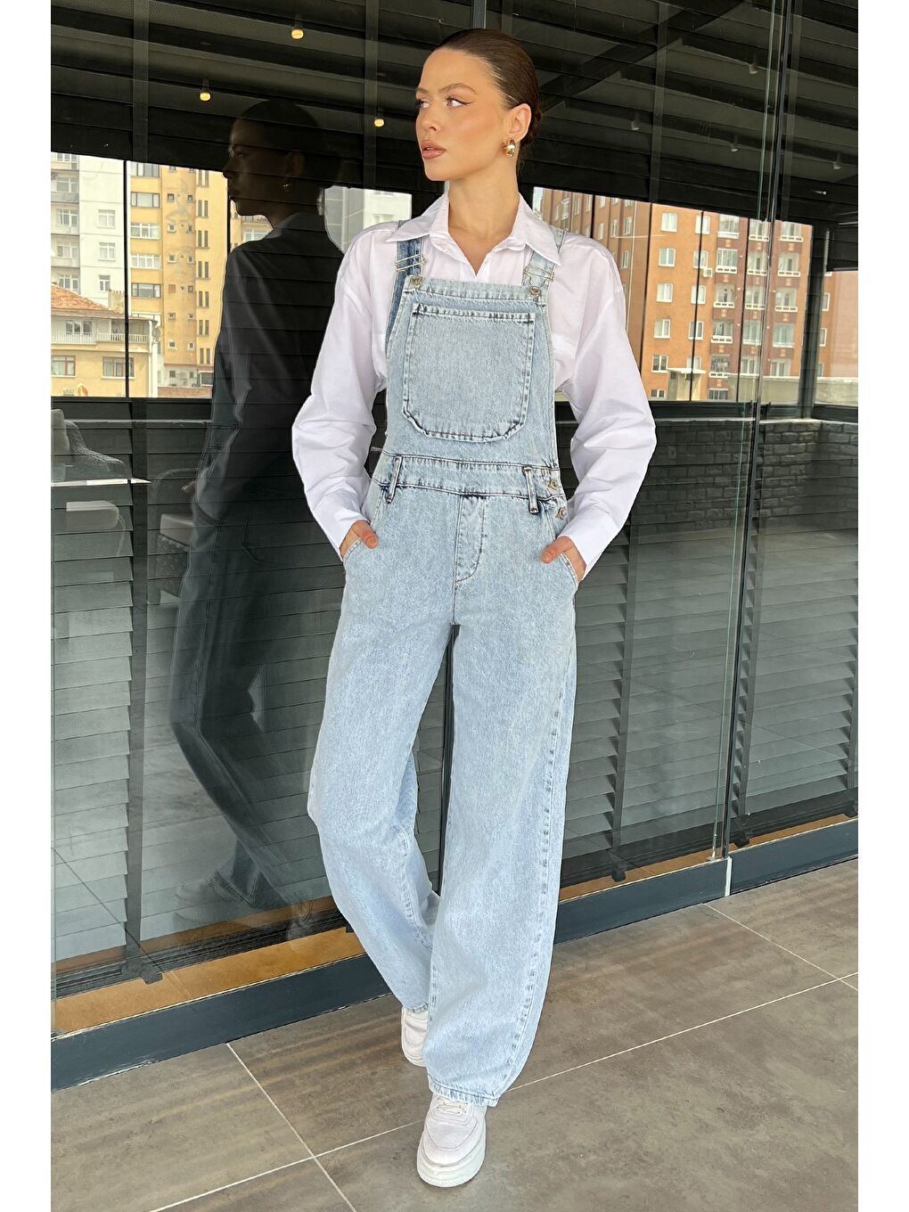 Mavi Cep Detaylı Kadın Jean Salopet Tulum-1