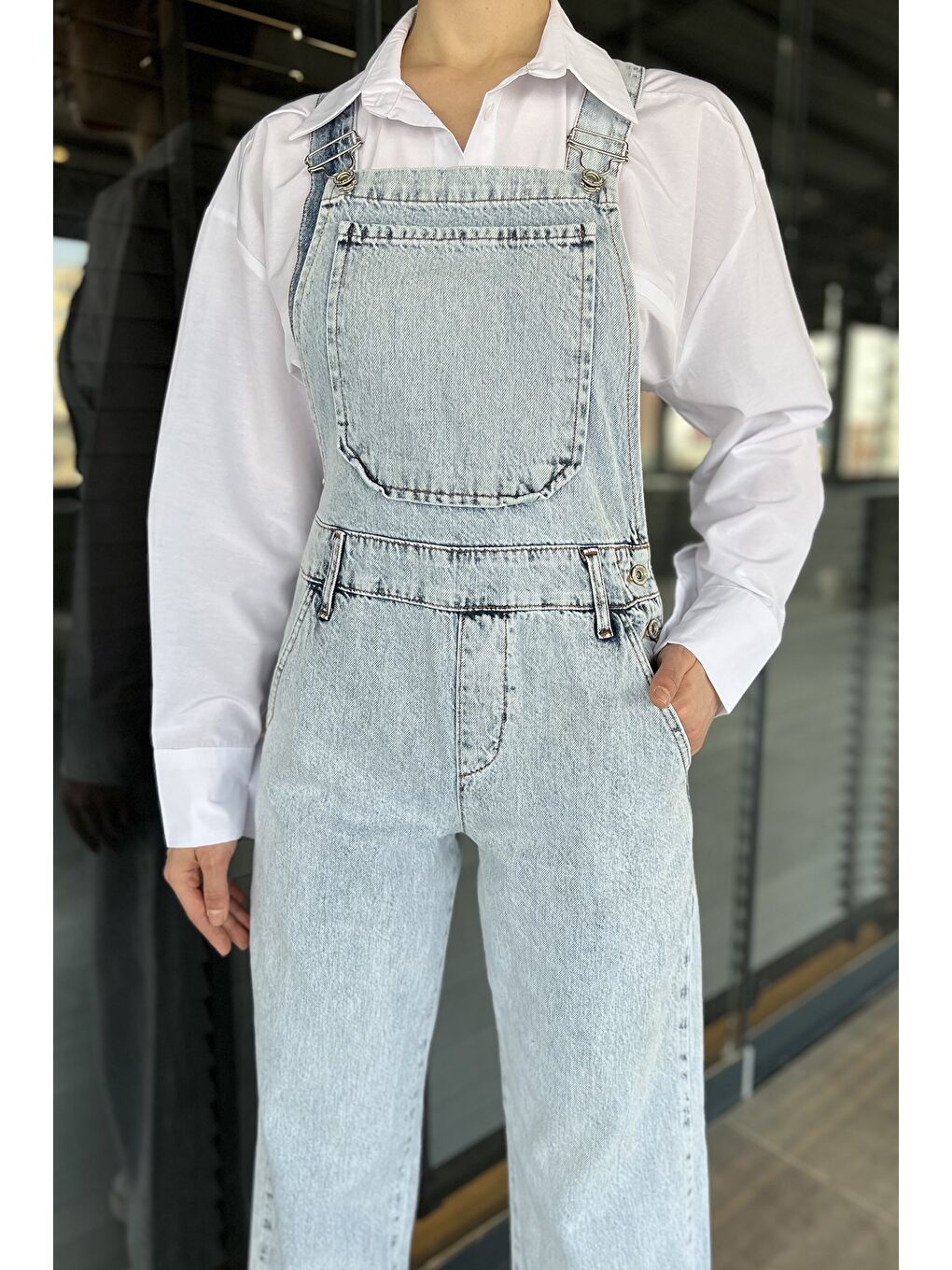 Mavi Cep Detaylı Kadın Jean Salopet Tulum-4