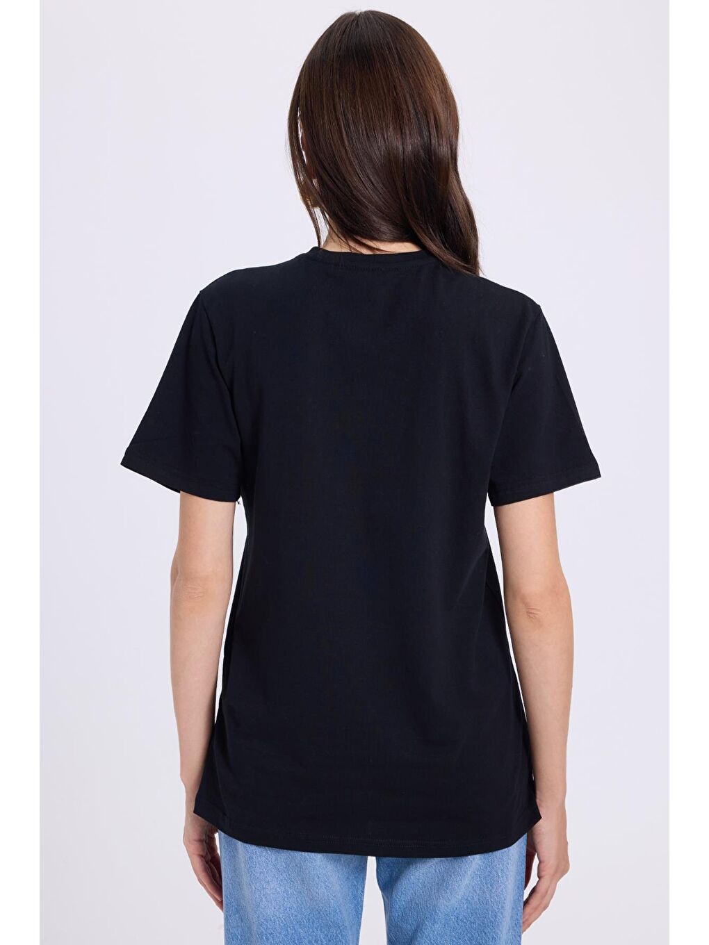 Kadın Slim Fit Dar Kesim Pamuklu Yumuşak Dokulu Elastanlı Esnek Kumaş Düz Basic Siyah V Yaka Tişört-6