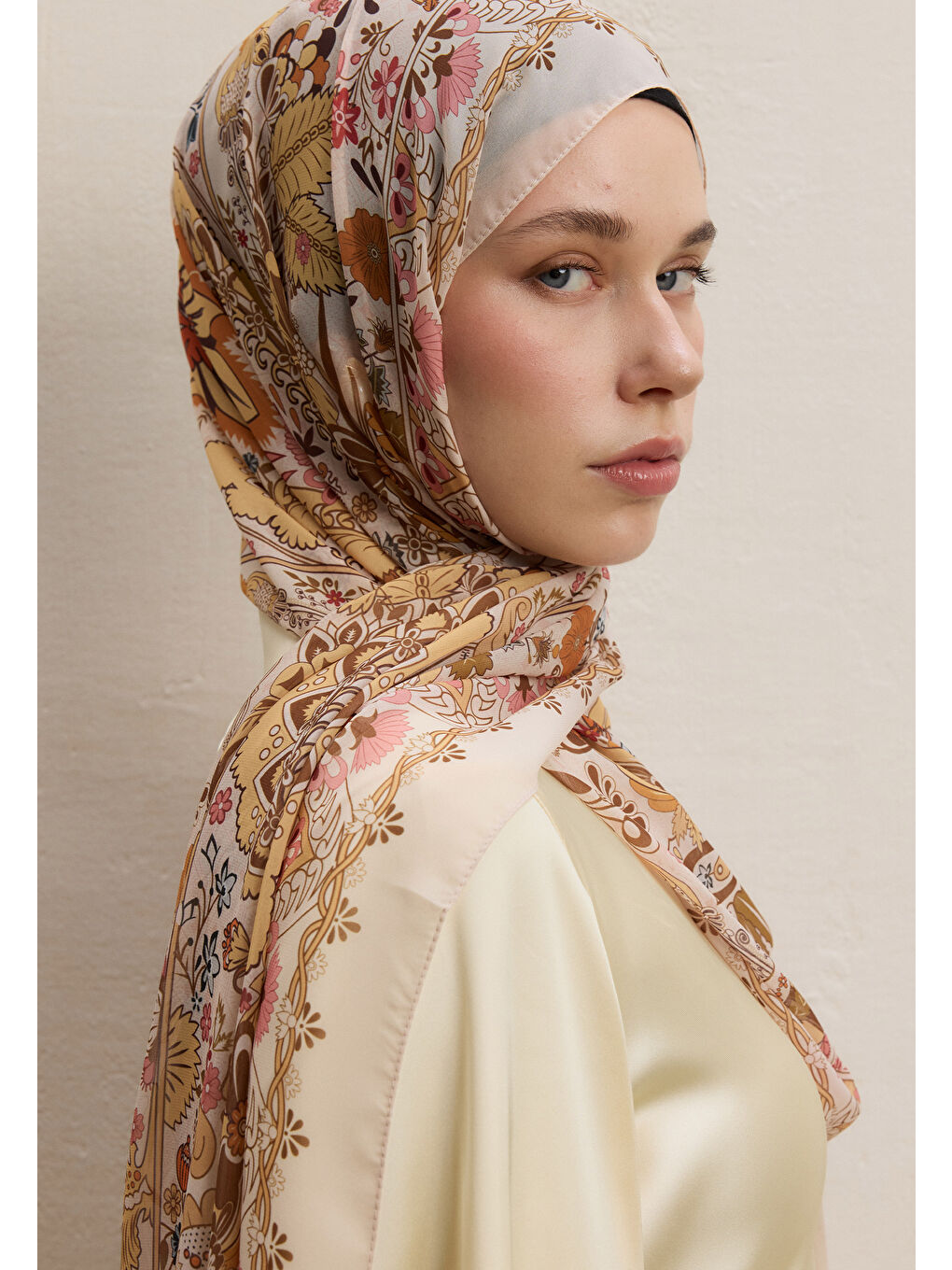 Kahverengi Verona Desen İpek Krep Şal Toprak-3