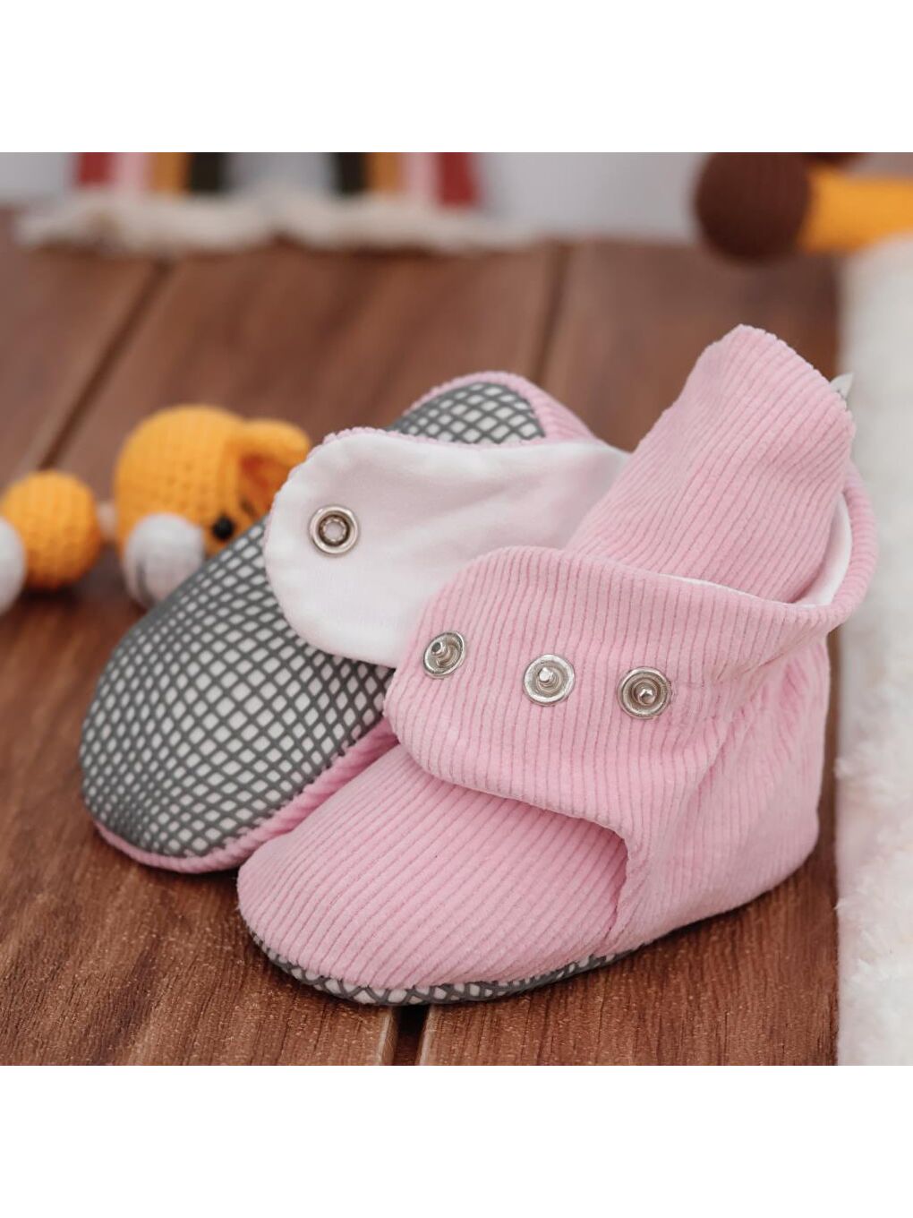 Pembe Fitilli Kadife Bebek Pandufu, Kaydırmaz Taban, Çizgili Kreş Ayakkabısı, Organik Pamuk Patik-1
