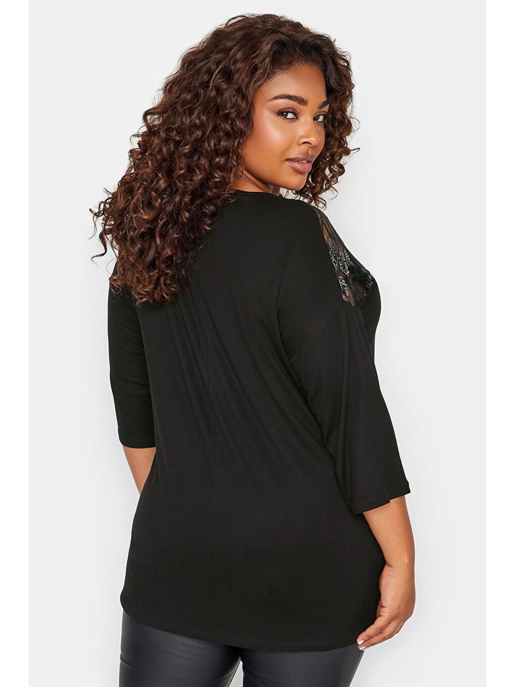 Siyah Büyük Beden Bisiklet Yaka Tül Detaylı Fakir Kol Bluz 302657-1