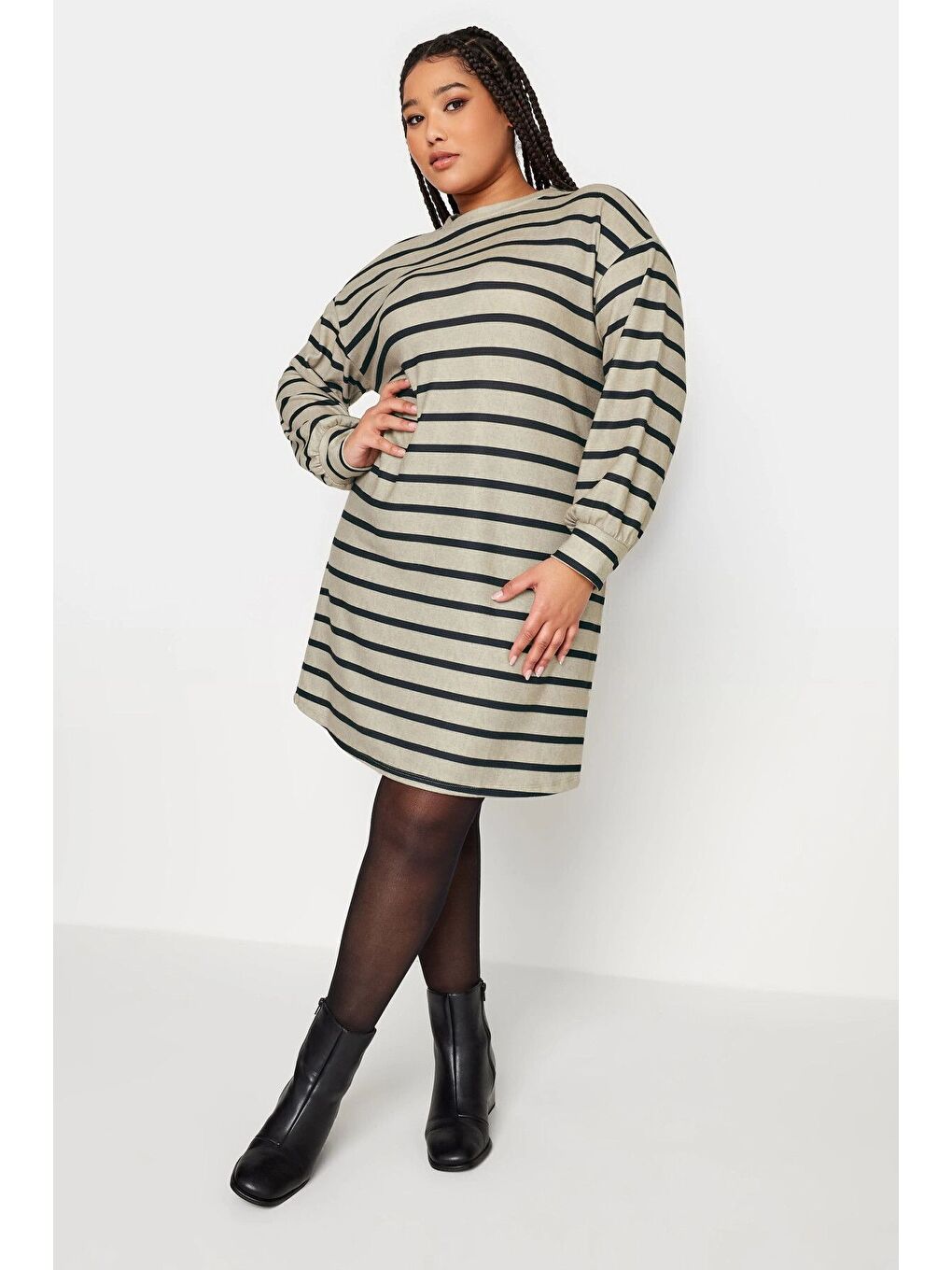 Bej Büyük Beden Bisiklet Yaka Uzun Kollu Çizgili Kısa Elbise 302882
