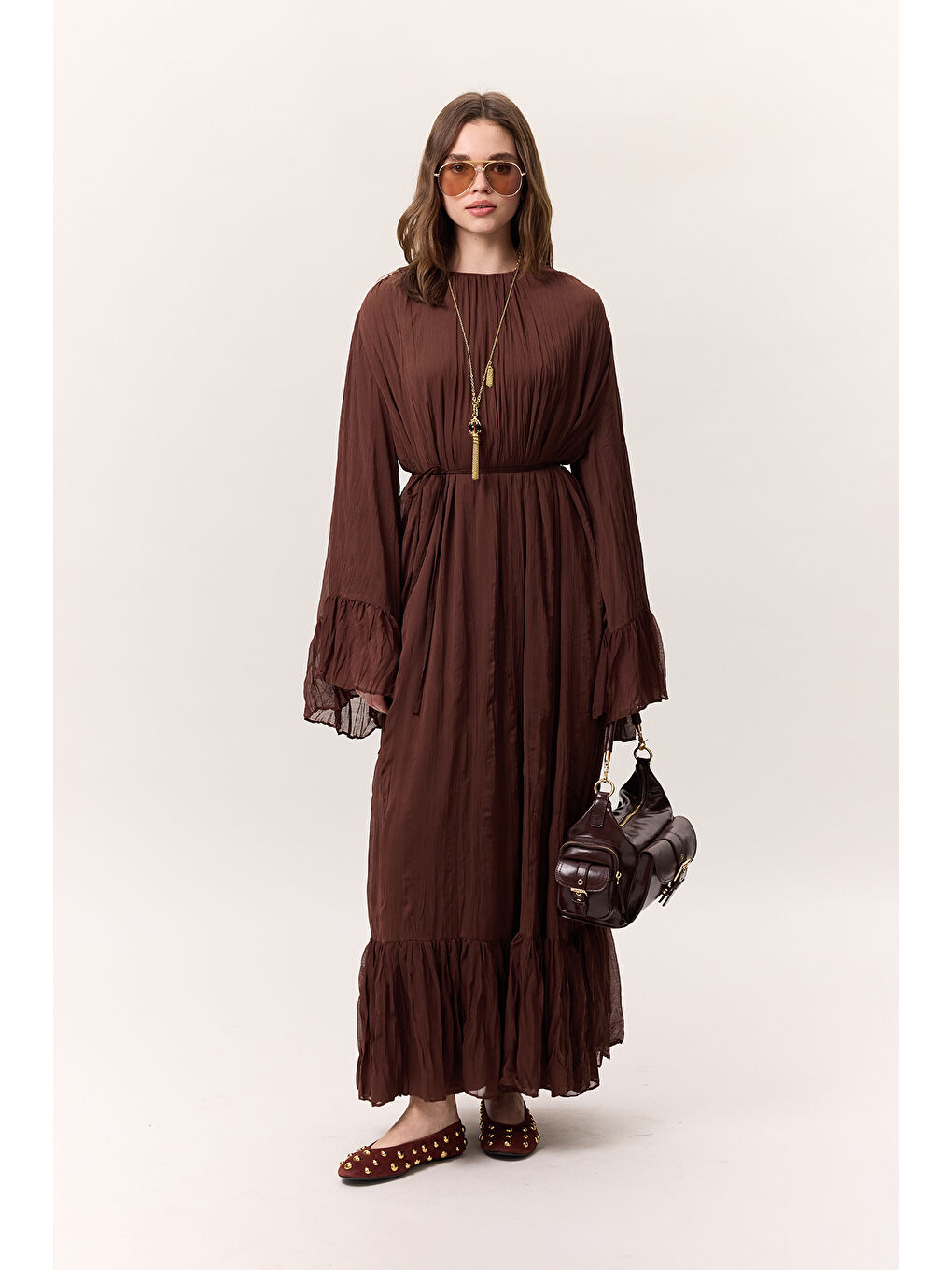 Crush Piliseli Katlı Uzun Elbise Kahverengi-6
