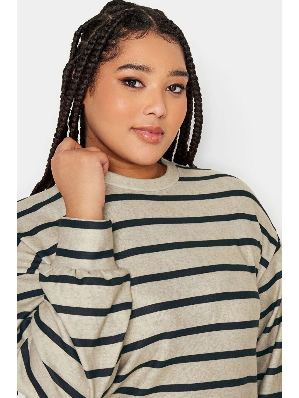 Bej Büyük Beden Bisiklet Yaka Uzun Kollu Çizgili Kısa Elbise 302882-3