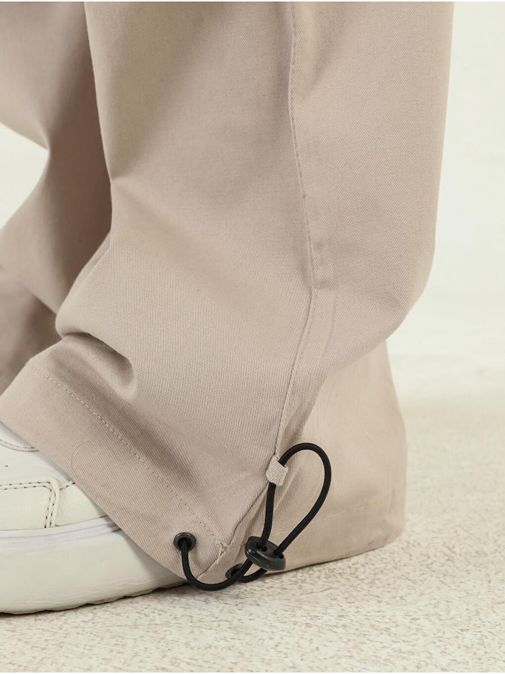 Siyah Kapüşonlu Baskı Detaylı Kargo Cepli Kız Çocuk Takım-4