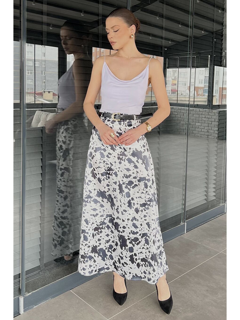 Lacivert Kadın Kemer Detaylı Desenli Uzun Saten Etek-1