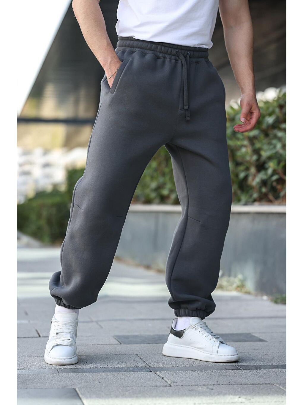 Gri Füme Rahat Kesim Paçası Lastikli Erkek Eşofman Altı E6579-3