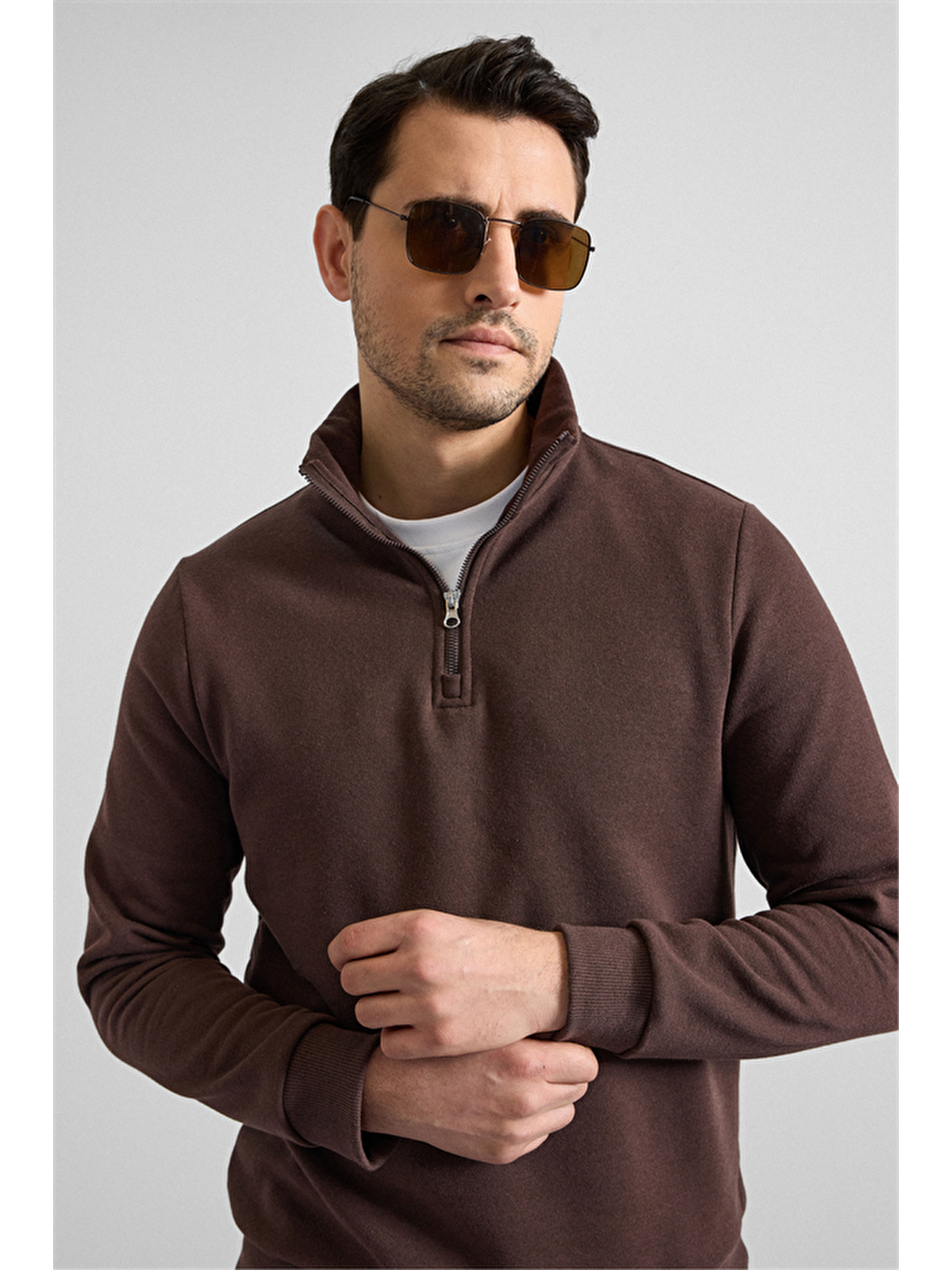 Kahverengi Koyu Kahve Regular Düz Yarım Balıkçı Yaka Sweatshirt-1
