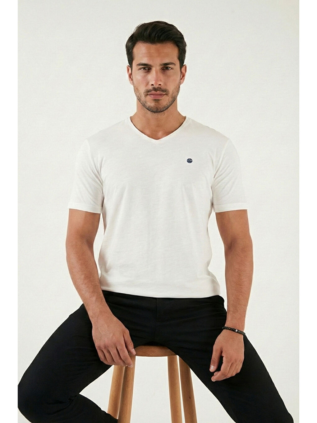 Ekru Pamuklu Slim Fit V Yaka T Shirt 5902719-3