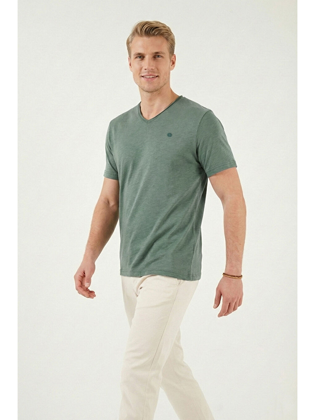 Yeşil Pamuklu Slim Fit V Yaka T Shirt 5902719-1