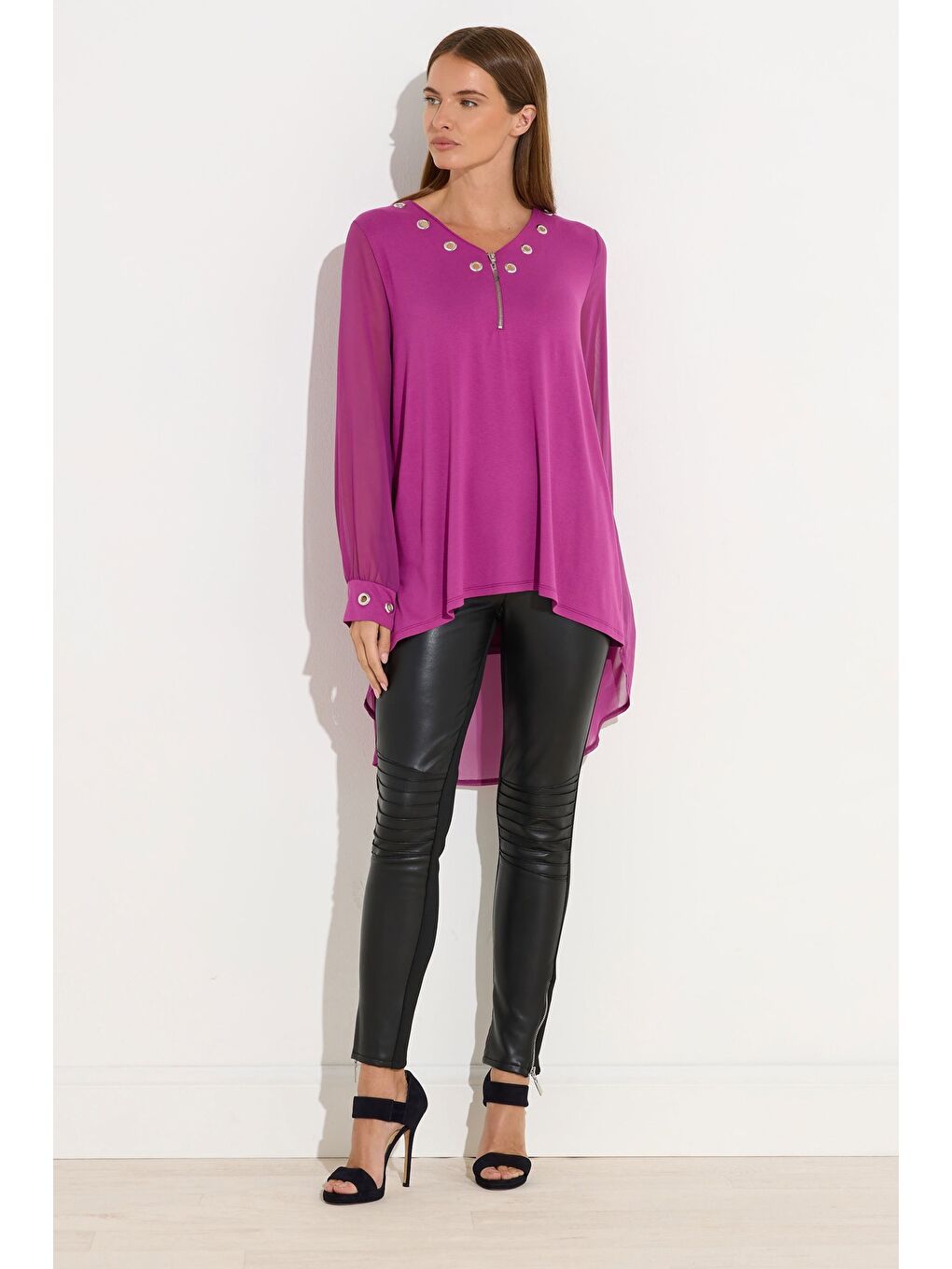 Fuşya Büyük Beden V Yaka Uzun Kollu Tül Detaylı Asimetrik Kesim Bluz 110881-1