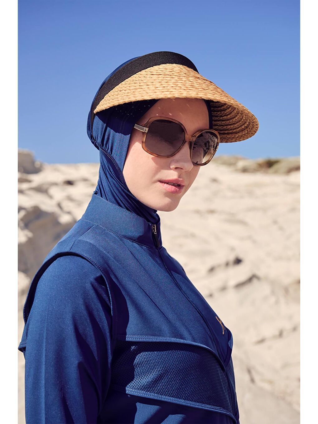 Siyah Bej Vizör Hasır Plaj Şapkası-1