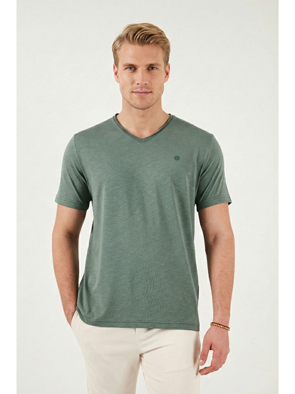 Yeşil Pamuklu Slim Fit V Yaka T Shirt 5902719-3