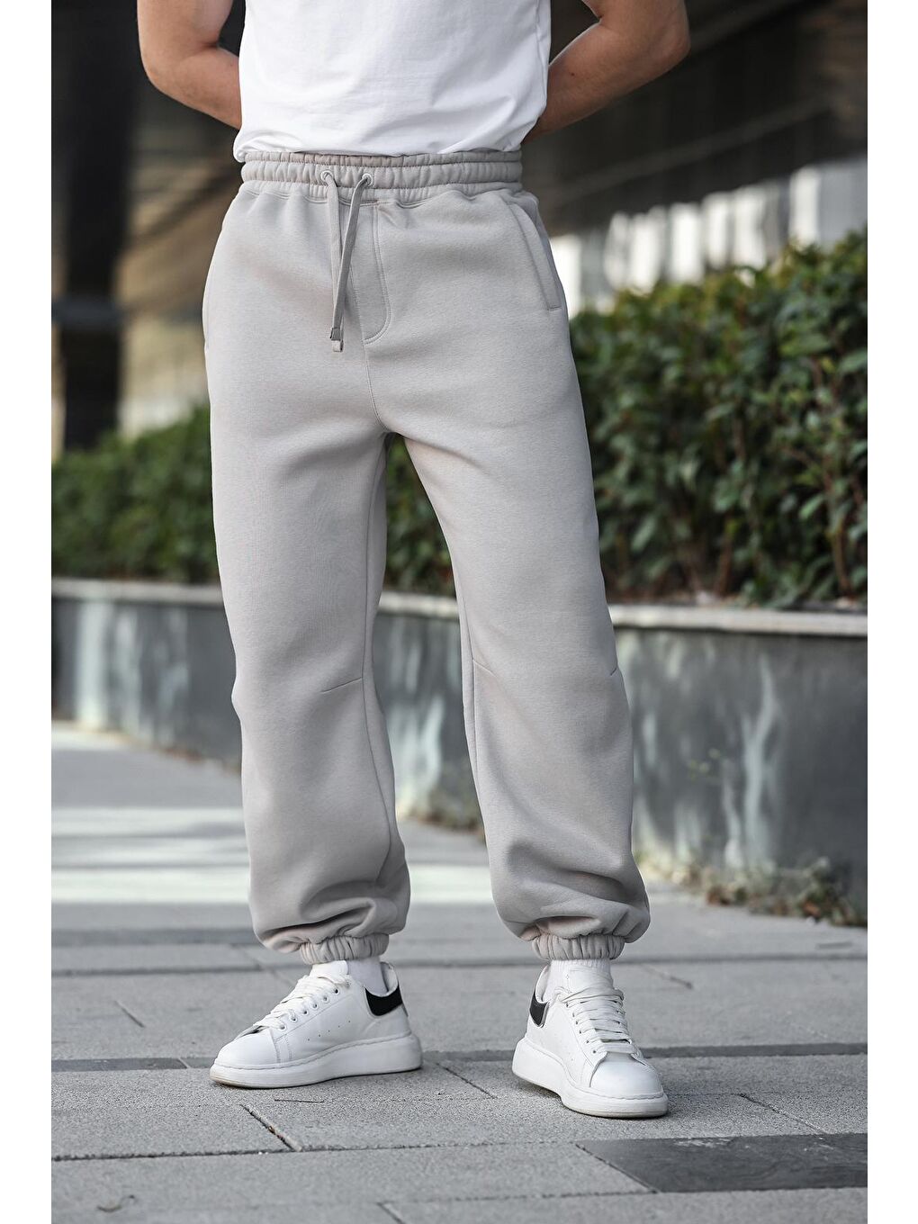 Boyalı Gri Rahat Kesim Paçası Lastikli Erkek Eşofman Altı E6579