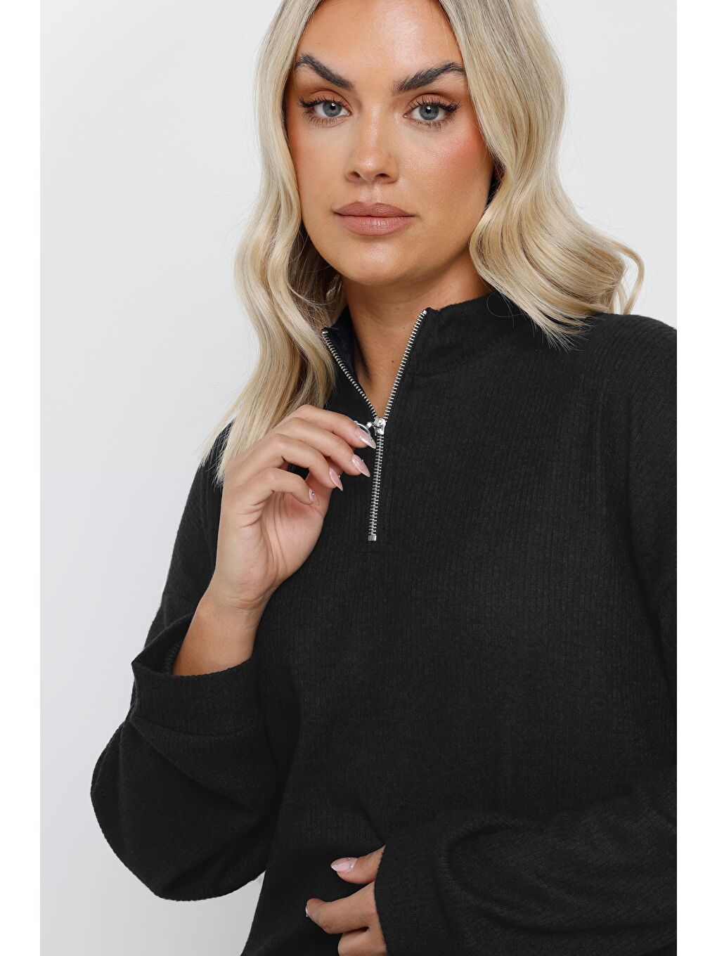 Siyah Büyük Beden V Yaka Uzun Kollu Fitili Kumaş Midi Elbise 303855-3