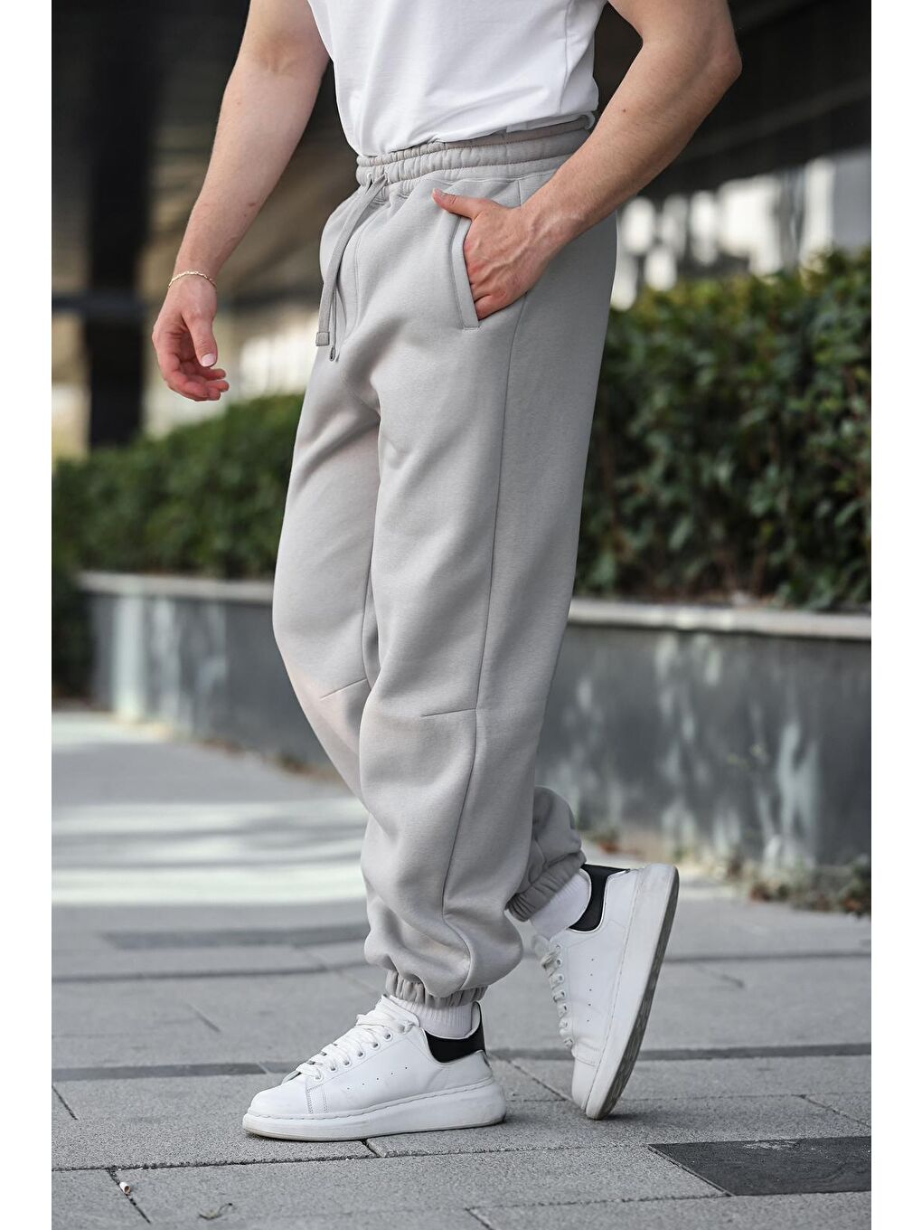 Boyalı Gri Rahat Kesim Paçası Lastikli Erkek Eşofman Altı E6579-1