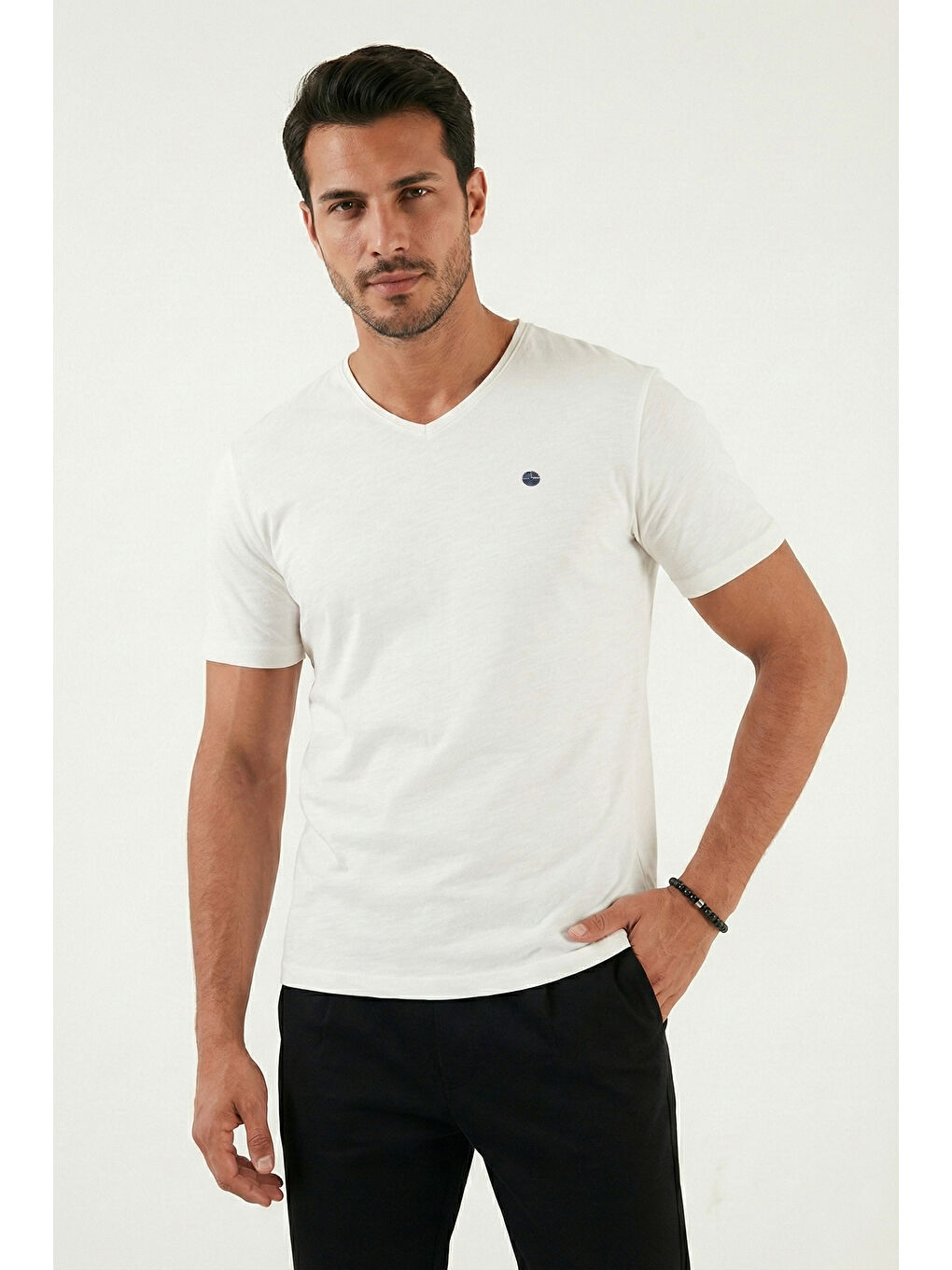 Ekru Pamuklu Slim Fit V Yaka T Shirt 5902719-5