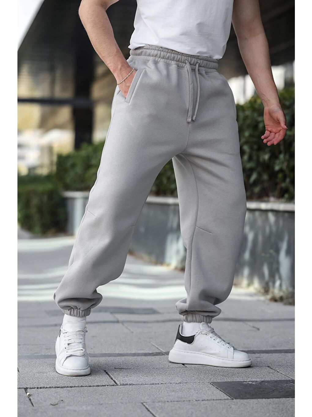 Boyalı Gri Rahat Kesim Paçası Lastikli Erkek Eşofman Altı E6579-4