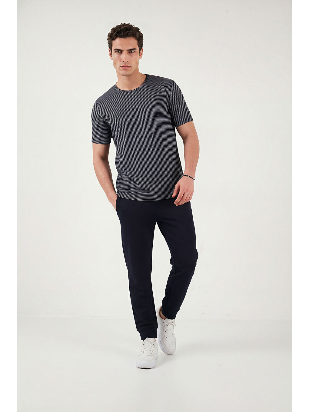 Lacivert Pamuklu Regular Fit Çizgili Bisiklet Yaka T Shirt 5904030-1