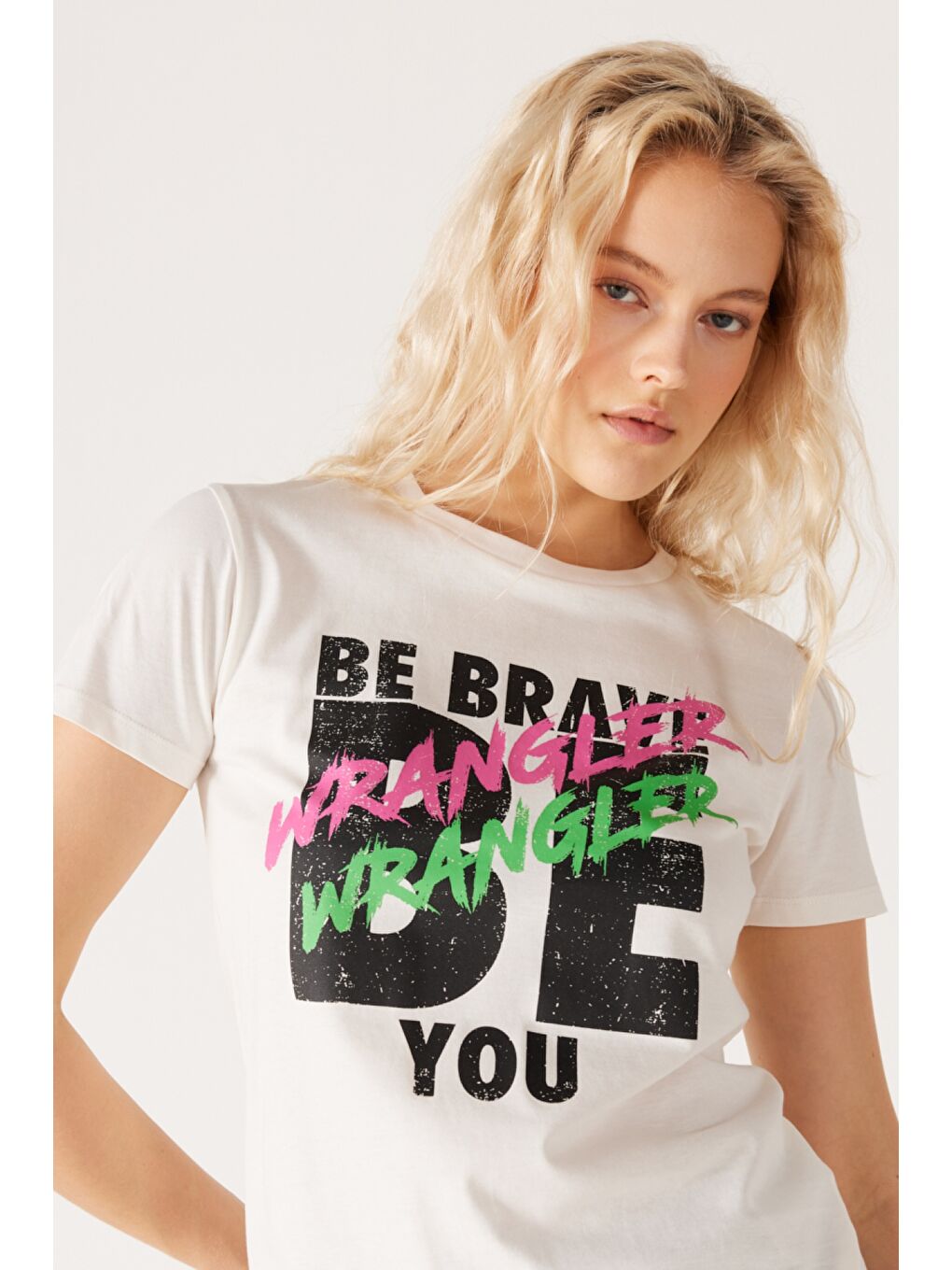 Slim Fit Dar Kesim %100 Pamuk Bisiklet Yaka Beyaz Tişört-1