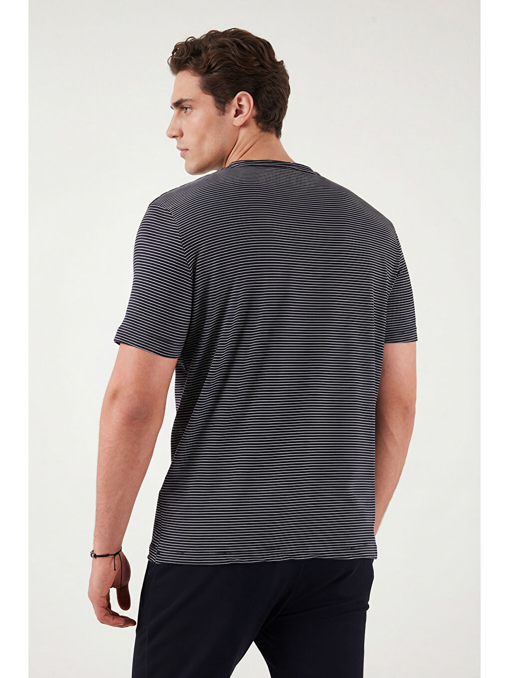 Lacivert Pamuklu Regular Fit Çizgili Bisiklet Yaka T Shirt 5904030-4