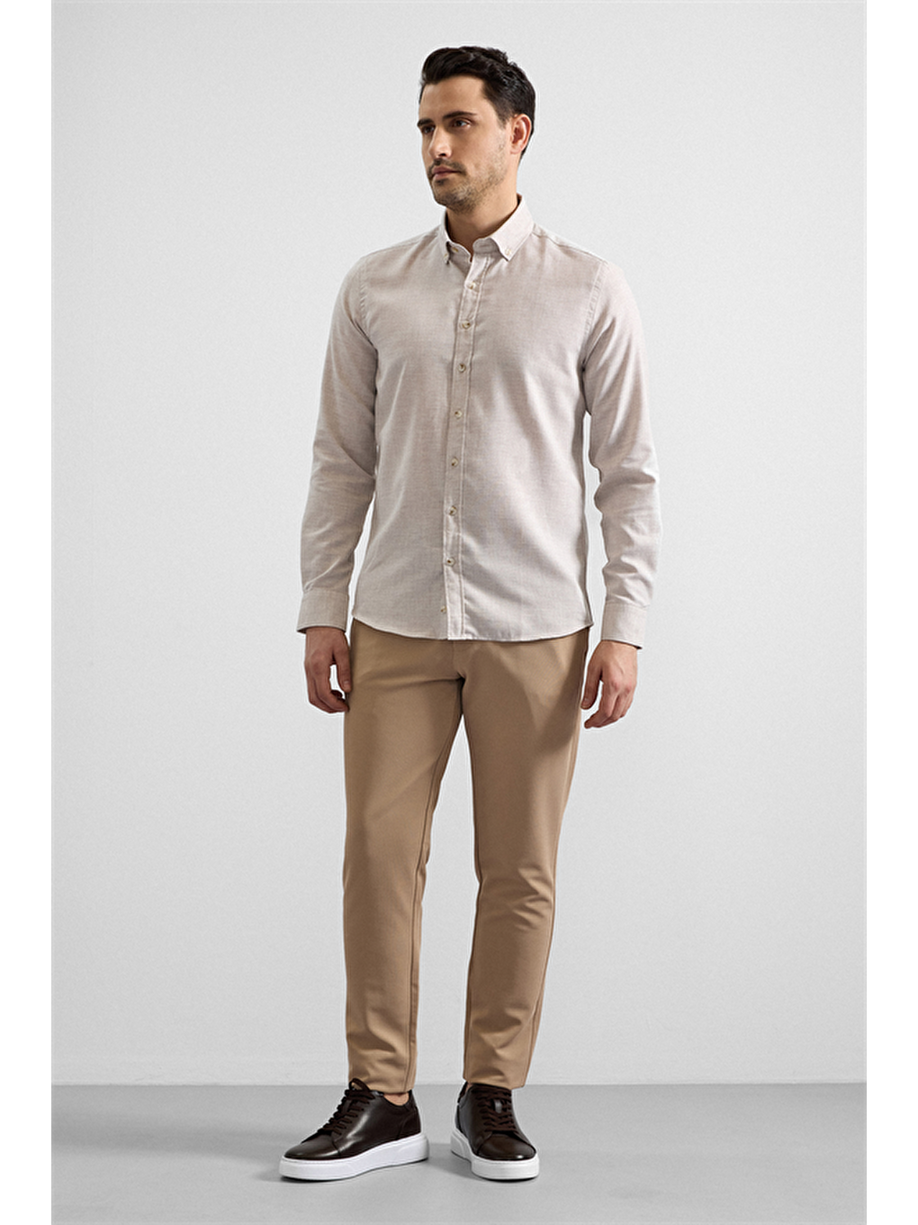 Ekru Slim Düğmeli Yaka Düz Cepsiz Casual Gömlek-3