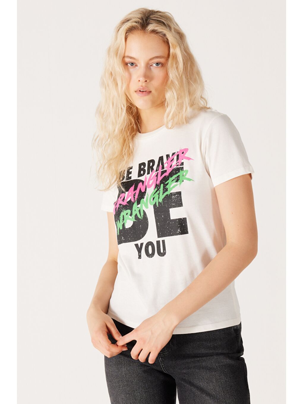 Slim Fit Dar Kesim %100 Pamuk Bisiklet Yaka Beyaz Tişört-2