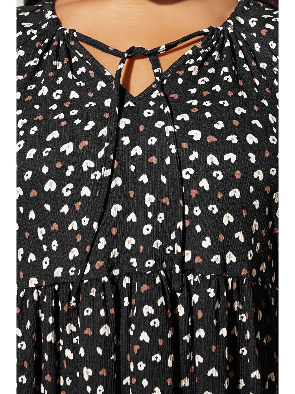 Siyah Büyük Beden V Yaka Uzun Kollu Bürümcük Kumaş Mini Elbise 303940-4