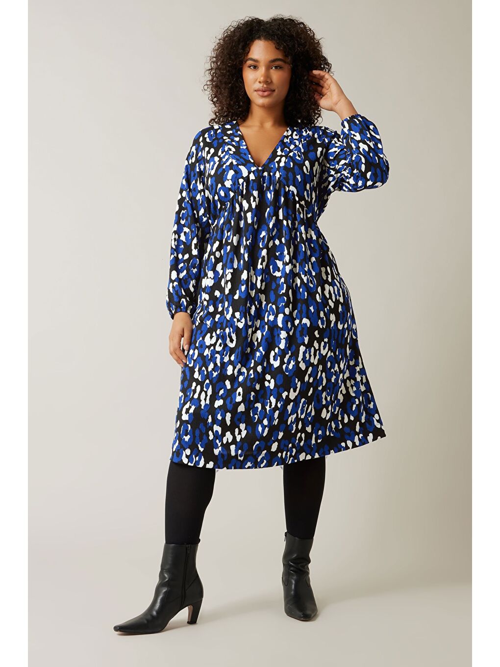 Mavi Büyük Beden V Yaka Uzun Kollu Bürümcük Kumaş Midi Elbise 615818