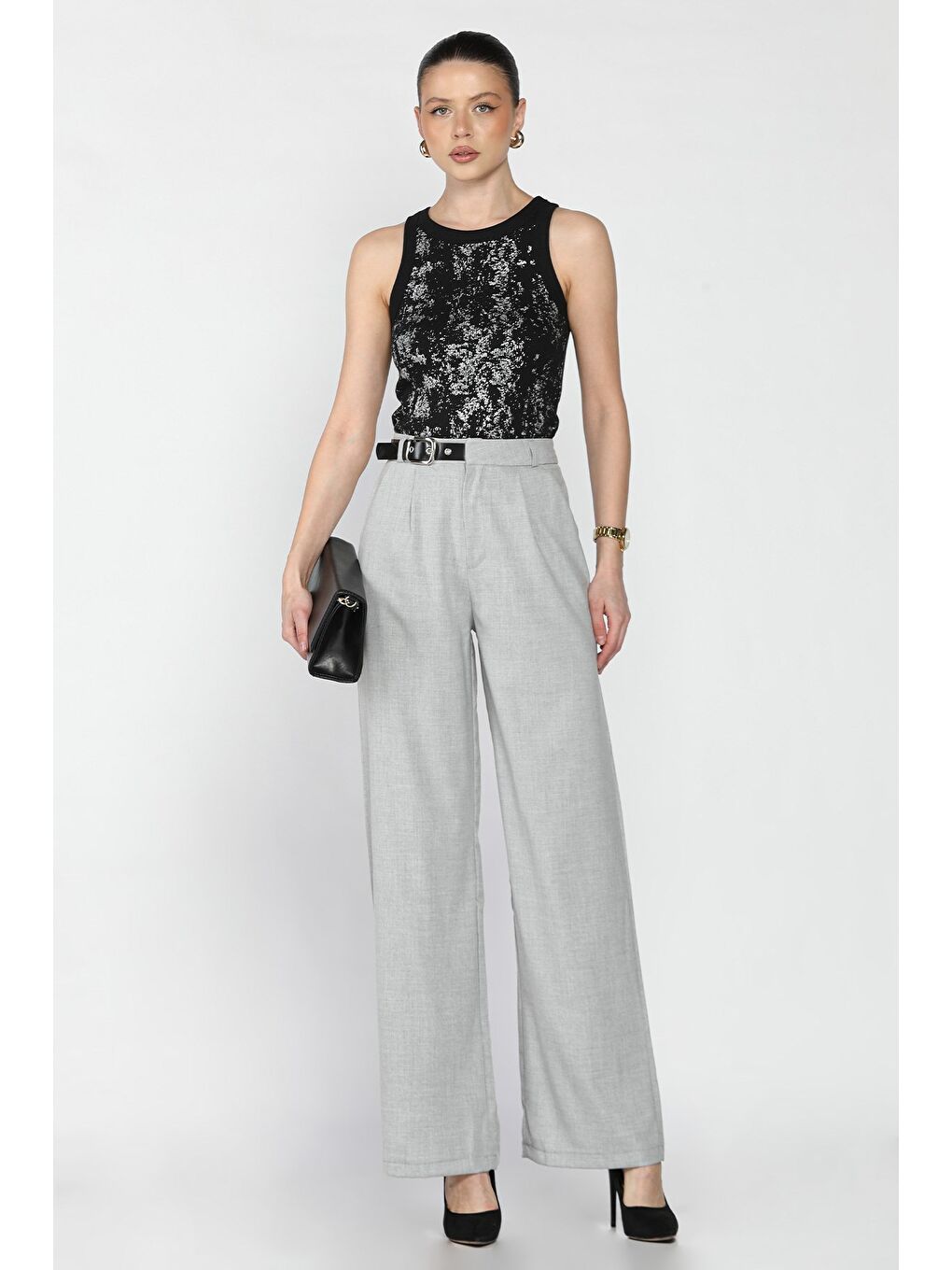Gri Kadın Kemer Aksesuarlı Yüksek Bel Pileli Pantolon
