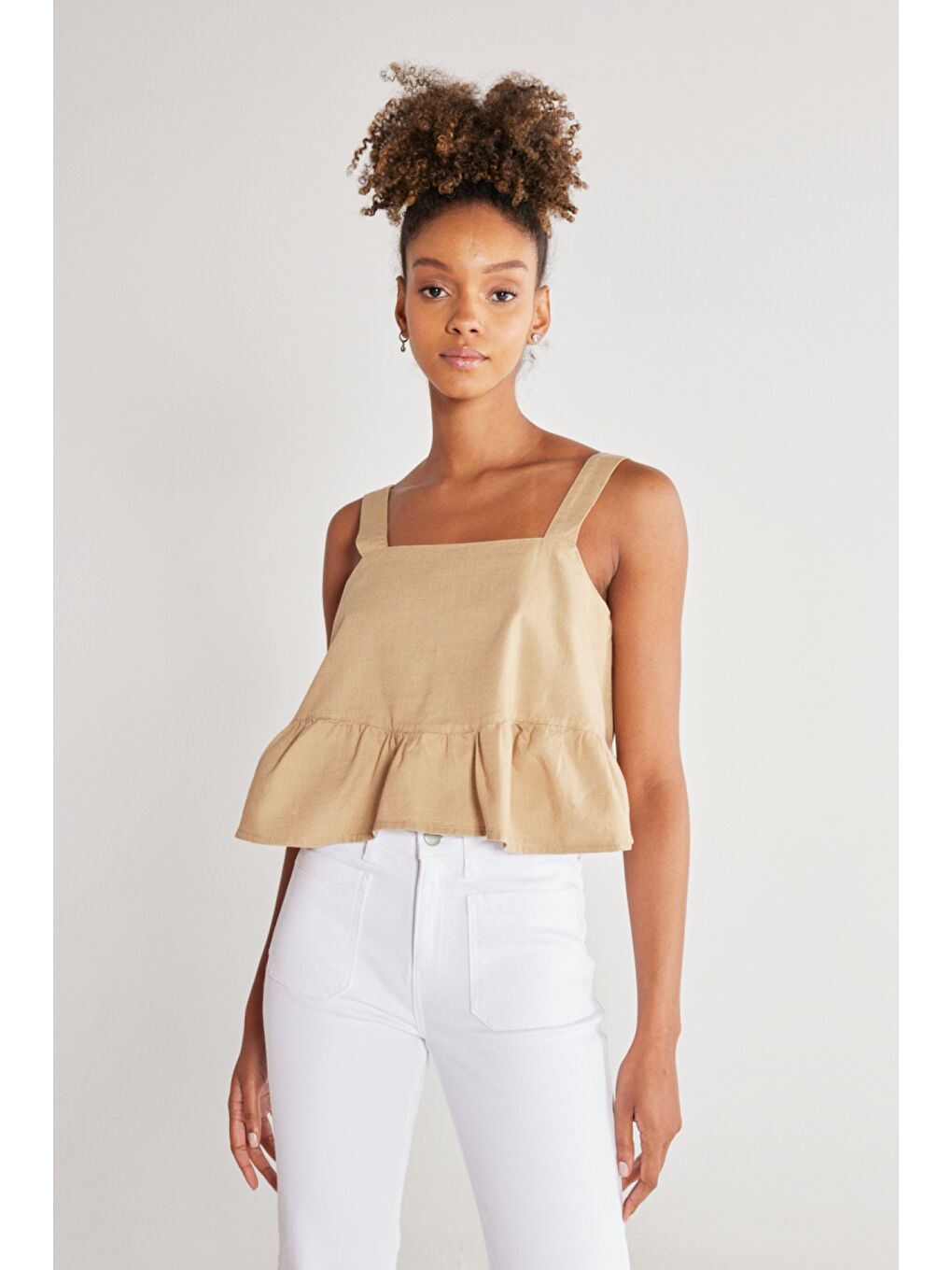 Regular Fit Normal Kesim %100 Pamuk Kare Yaka Bej Askılı Bluz-2