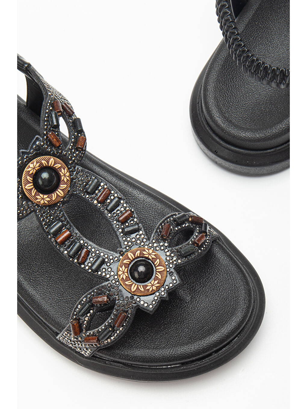 Kadın Siyah Arkası Lastikli Taş İşlemeli Sandalet-3
