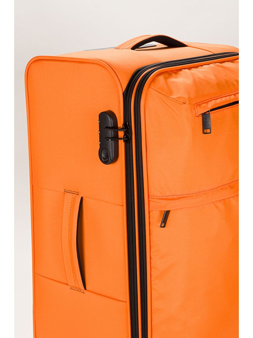 Turuncu Unisex  Ekstra Hafif Siyah Kumaş Büyük Boy Valiz-3