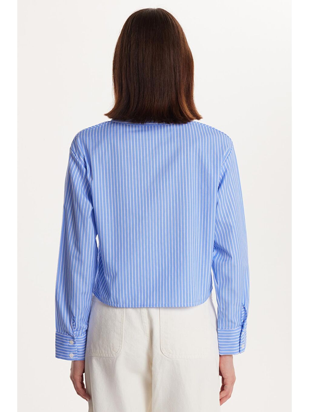 Mavi Kadın Slim Fit Dar Kesim Desenli Uzun Kollu Klasik Yaka Gömlek-4