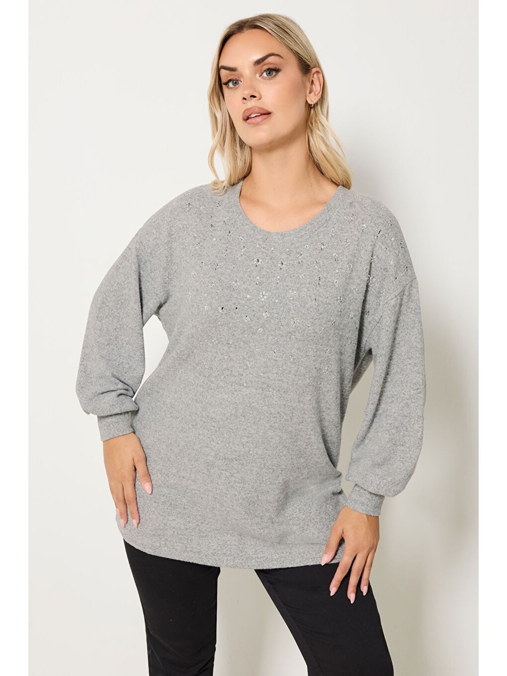 Gri Büyük Beden Bisiklet Yaka Uzun Kollu Taş Detaylı Pelüş Kazak 285065-1