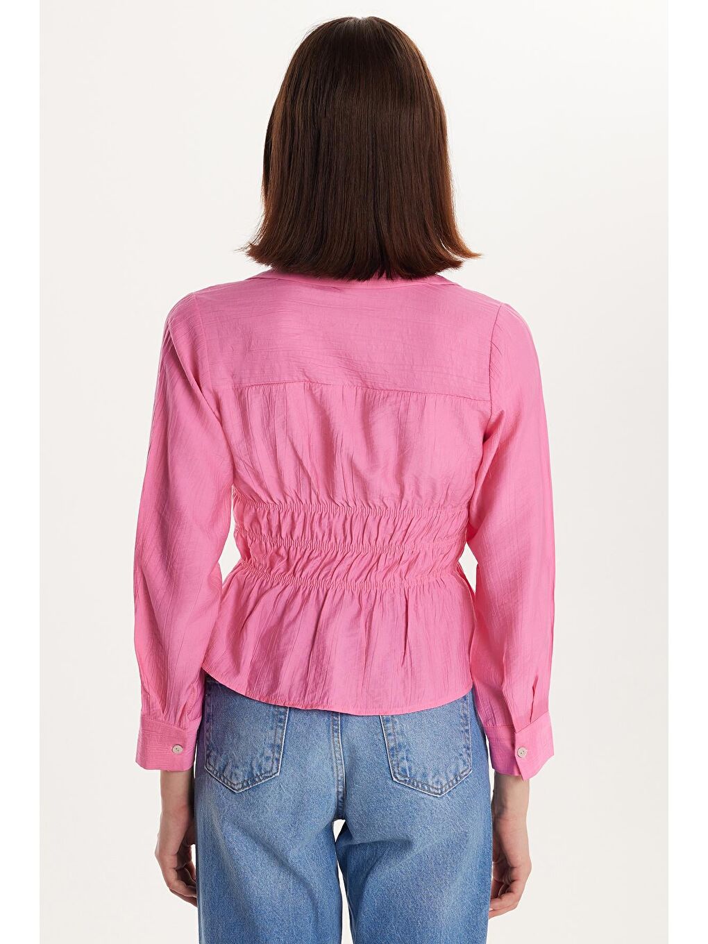 Kadın Standart Fit Büzgülü Bağlamalı Pembe Gömlek-4