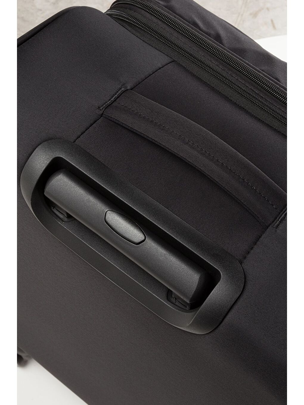 Unisex  Ekstra Hafif Siyah Kumaş Büyük Boy Valiz-5