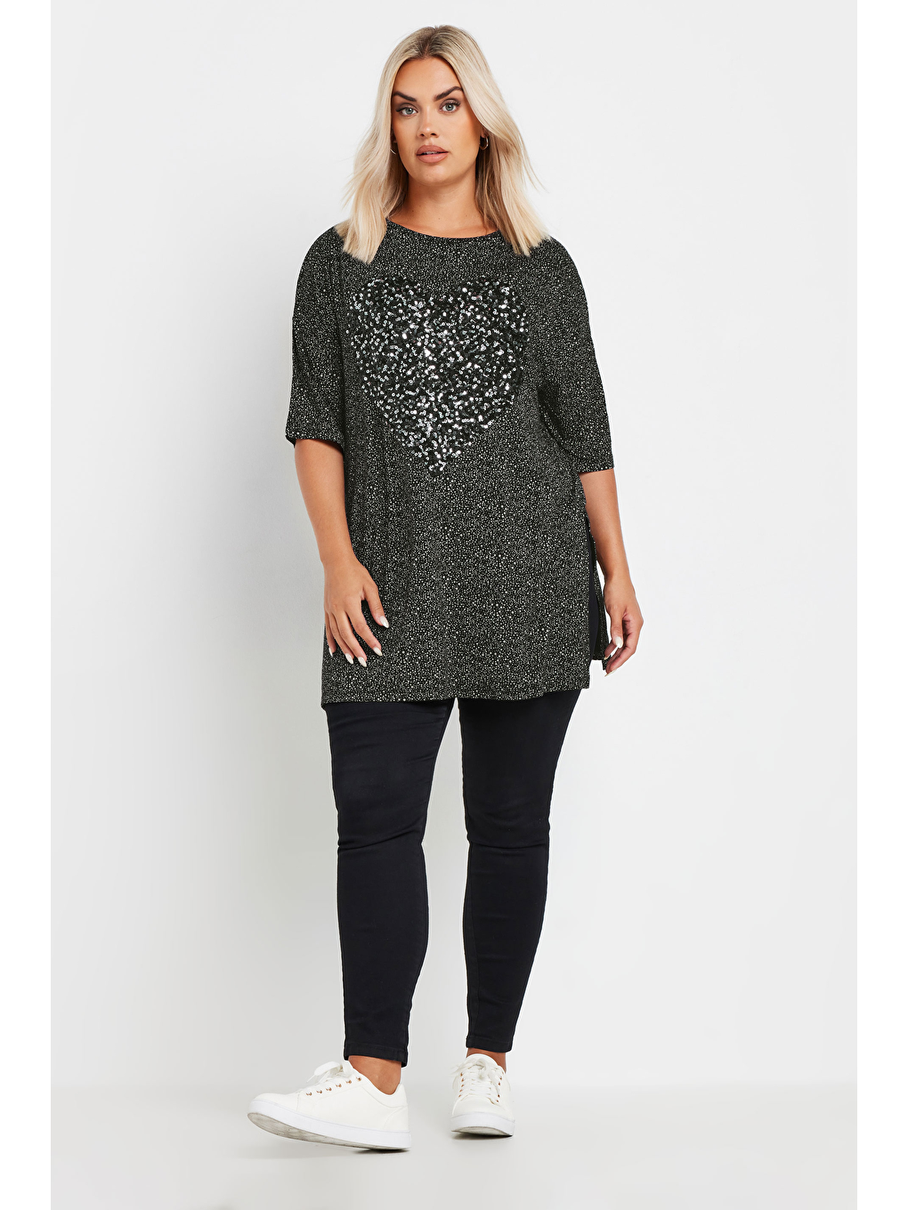 Siyah Büyük Beden Bisiklet Yaka Payet İşlemeli Yırtmaç Detaylı Bluz 303080