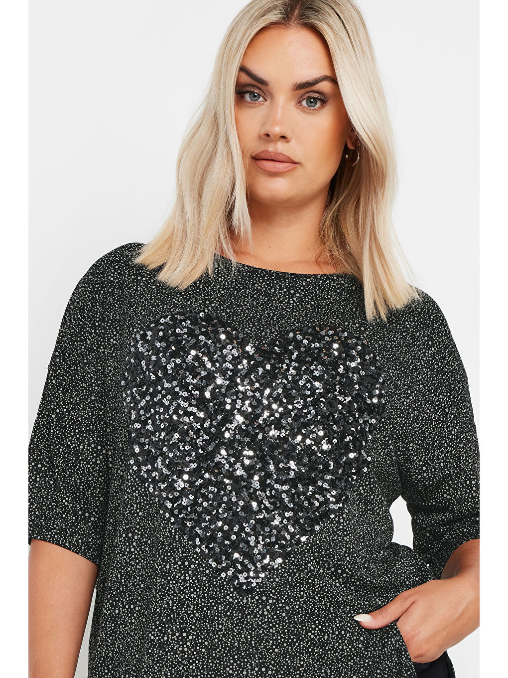 Siyah Büyük Beden Bisiklet Yaka Payet İşlemeli Yırtmaç Detaylı Bluz 303080-4