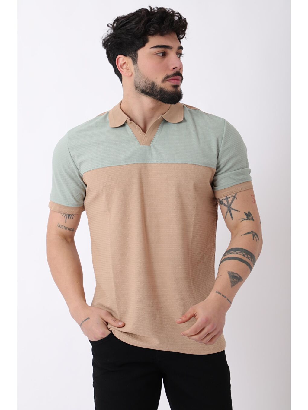 Stilkombin Bej Apaç Yaka Parçalı Desenli Tişört JS C-1026_30424