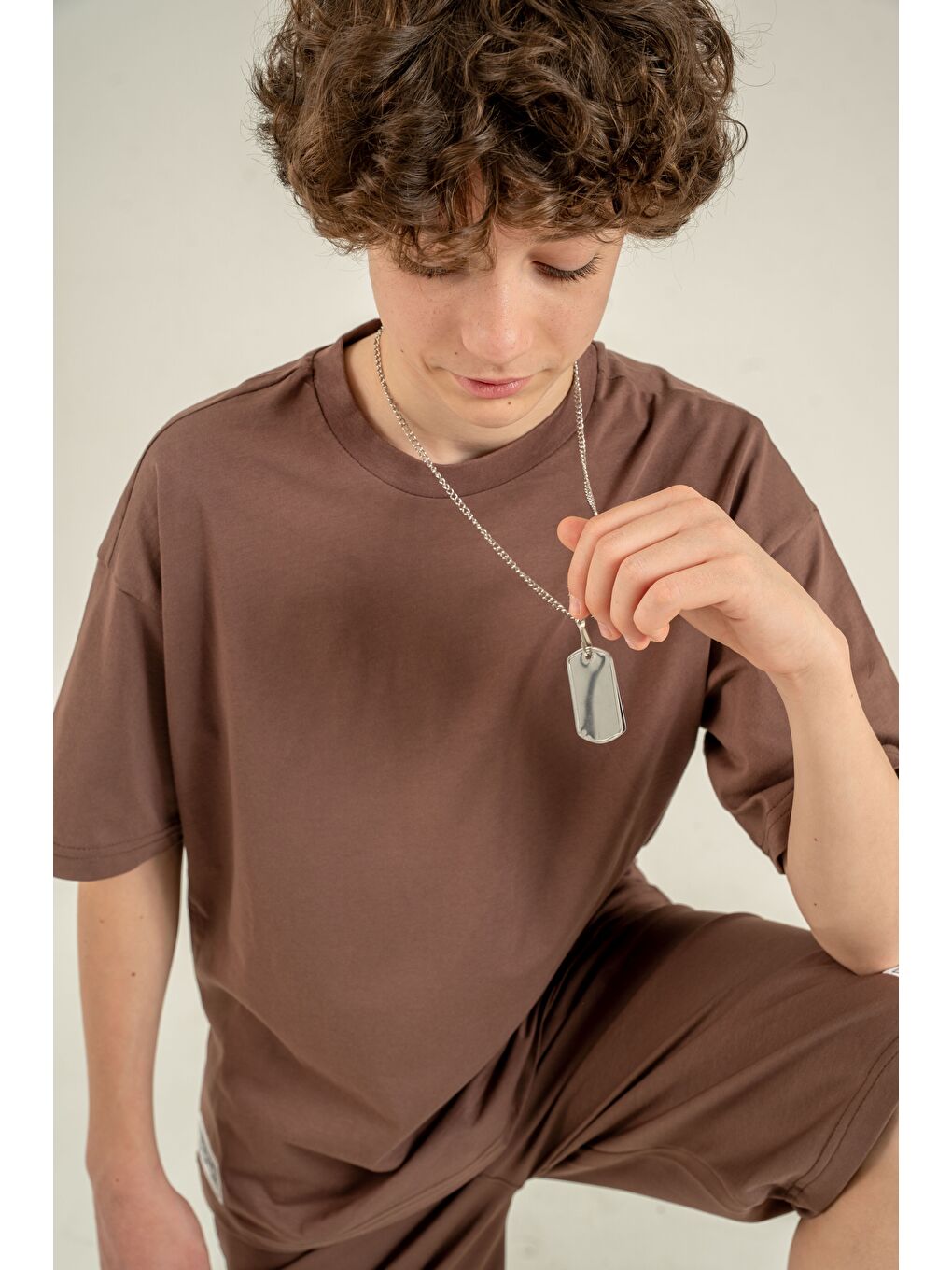 Kahverengi Athletic Arma Nakışlı Kolyeli Erkek Çocuk Şort - Tişört Takımı-3