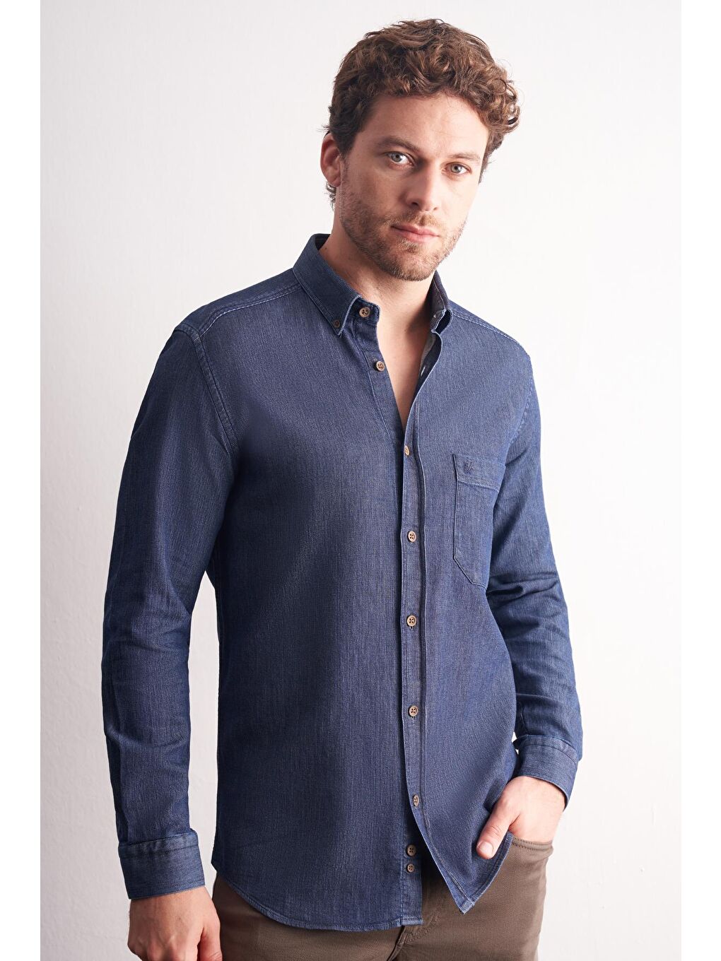 Lacivert - Beyaz Uzun Kol Düğmeli Yaka %100 Pamuk Slim Fit Gömlek 1004255199-2