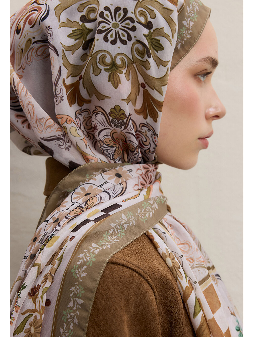 Kahverengi Bella Desen İpek Krep Şal Toprak-3