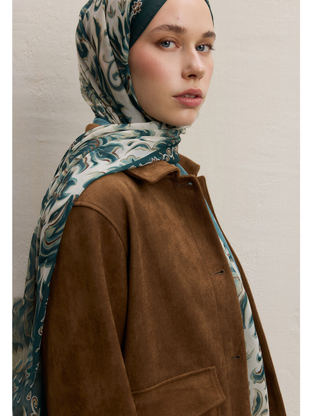 Laura Desen İpek Krep Şal Koyu Yeşil-1