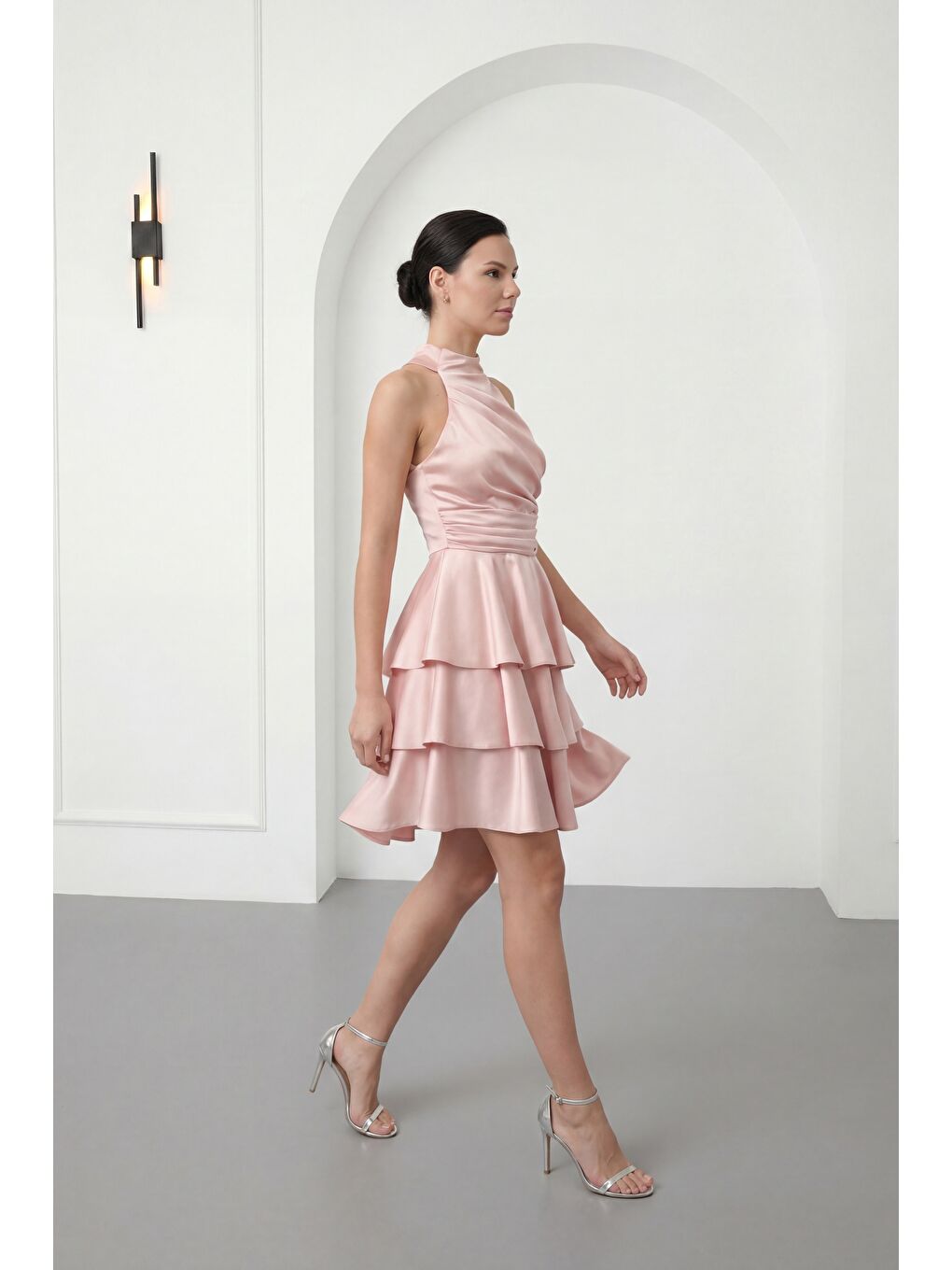 Pembe Kadın Pudra Halter Yaka Saten Mini Mezuniyet Abiye Elbise-1